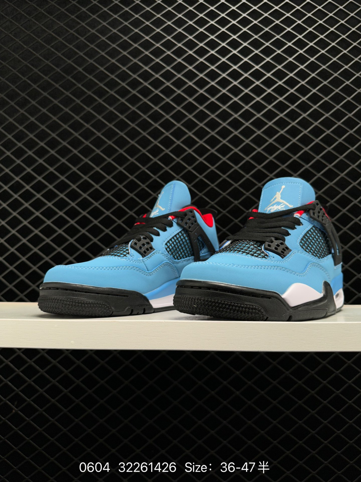 Travis Scott x Air Jordan 4 Retro